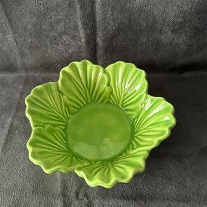 Atlantic Mold , green leaf, olive / relish dish